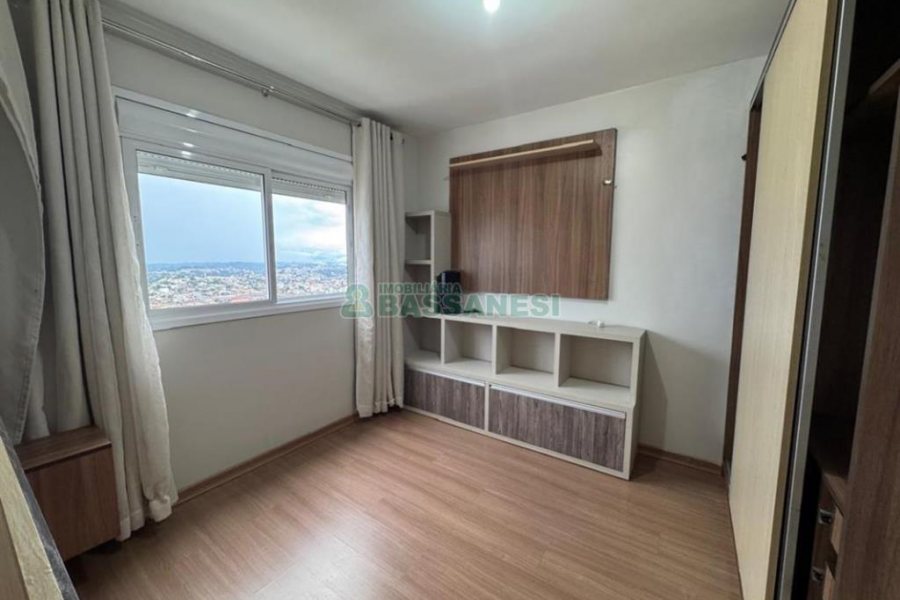 Apto Mobiliado com 36m², 1 dormitório, 1 vaga, no bairro Petrópolis em Caxias do Sul para Alugar