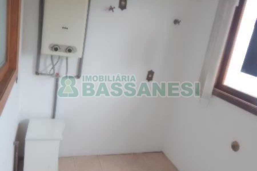Apartamento com 151m², 2 dormitórios, 2 vagas, no bairro Pio X em Caxias do Sul para Comprar