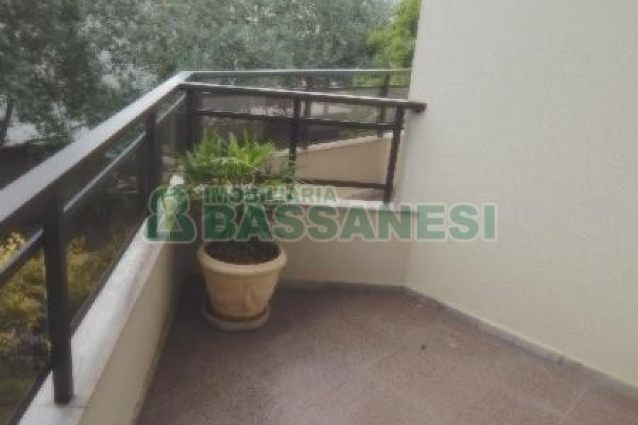 Apartamento com 151m², 2 dormitórios, 2 vagas, no bairro Pio X em Caxias do Sul para Comprar
