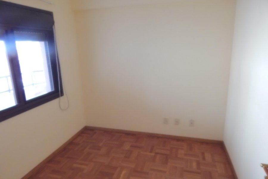 Apartamento com 126m², 3 dormitórios, 1 vaga, no bairro São Pelegrino em Caxias do Sul para Alugar