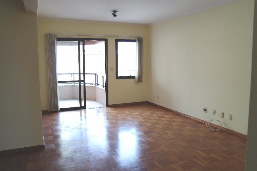 Apartamento com 126m², 3 dormitórios, 1 vaga, no bairro São Pelegrino em Caxias do Sul para Alugar