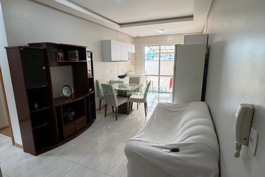 Apto Mobiliado com 82m², 2 dormitórios, 2 vagas, no bairro Sagrada Família em Caxias do Sul para Alugar