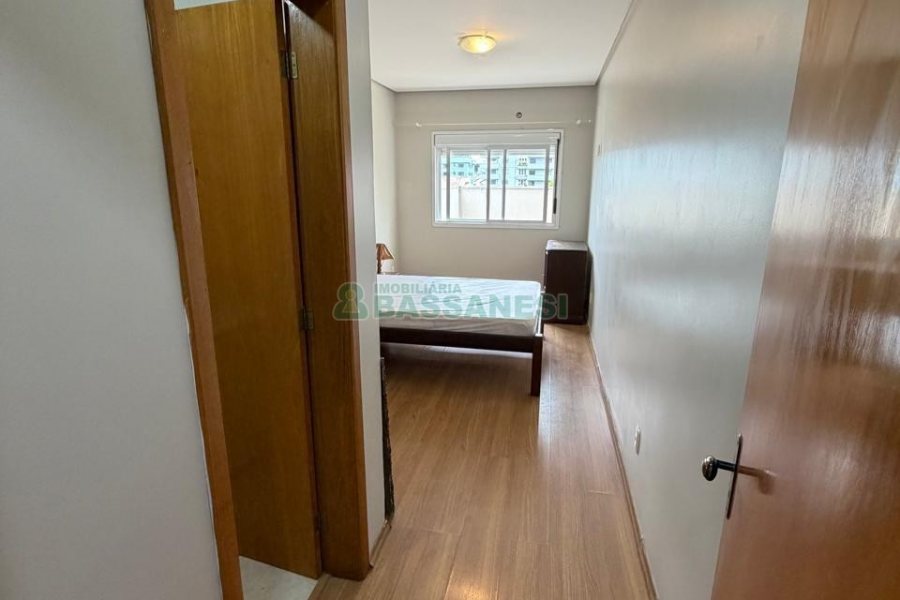 Apto Mobiliado com 82m², 2 dormitórios, 2 vagas, no bairro Sagrada Família em Caxias do Sul para Alugar