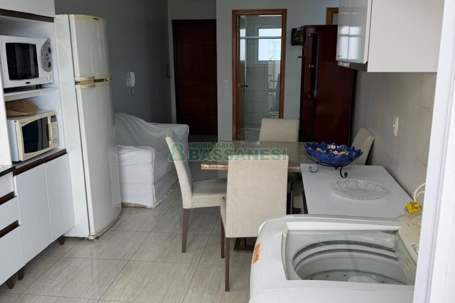 Apto Mobiliado com 82m², 2 dormitórios, 2 vagas, no bairro Sagrada Família em Caxias do Sul para Alugar