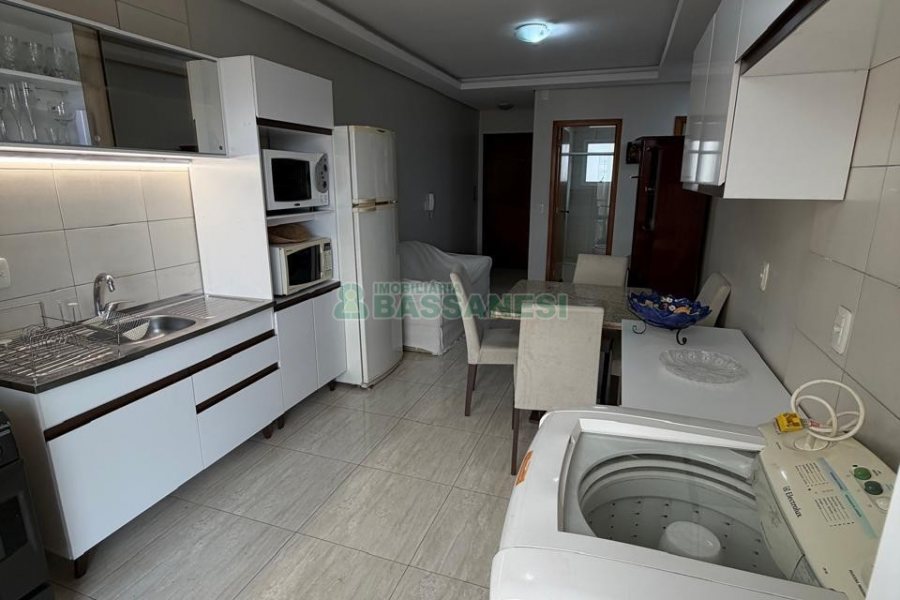 Apto Mobiliado com 82m², 2 dormitórios, 2 vagas, no bairro Sagrada Família em Caxias do Sul para Alugar