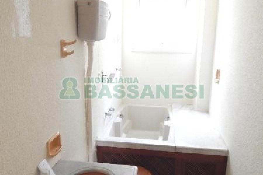 Apartamento com 55m², 1 dormitório, no bairro Centro em Caxias do Sul para Alugar