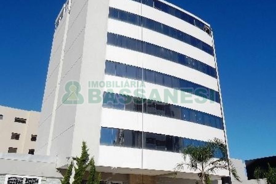 Apto Mobiliado com 52m², 1 dormitório, 1 vaga, no bairro Sanvitto em Caxias do Sul para Alugar