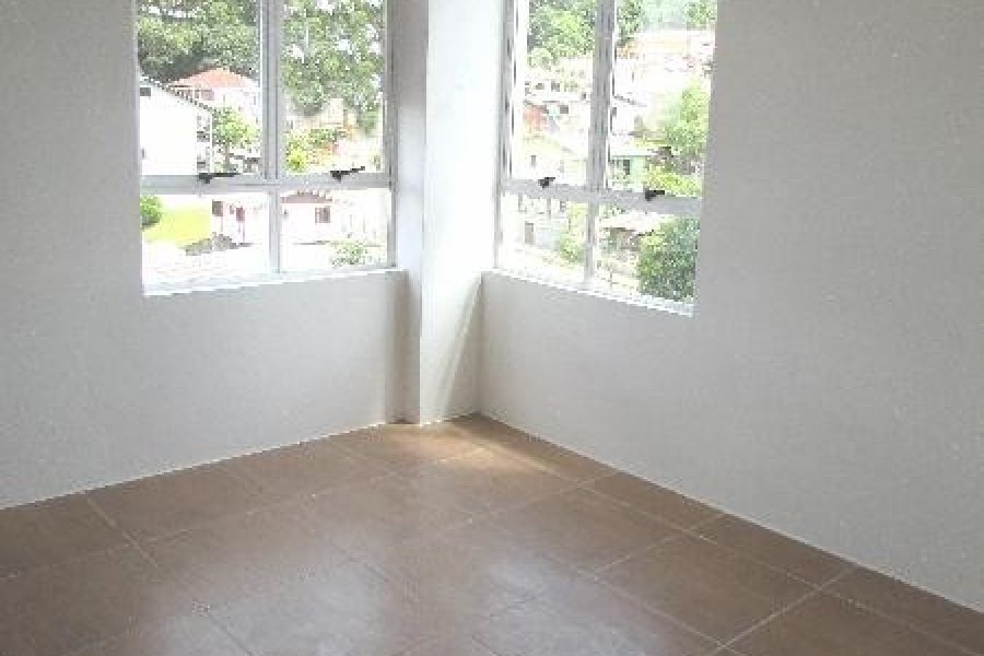 Apartamento com 40m², 1 dormitório, 1 vaga, no bairro Presidente Vargas em Caxias do Sul para Alugar