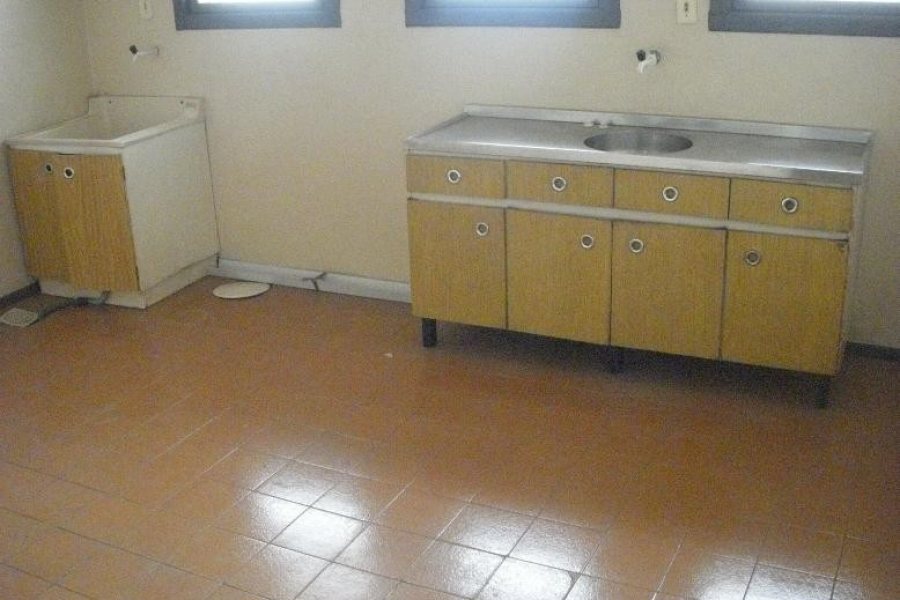 Apartamento com 102m², 3 dormitórios, 1 vaga, no bairro São José em Caxias do Sul para Comprar