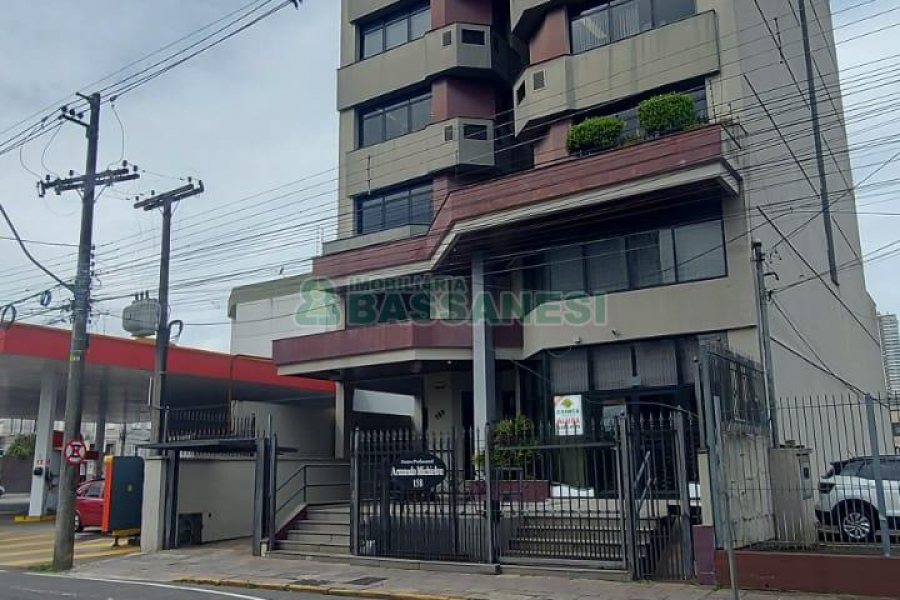 Sala com 59m², no bairro Lourdes em Caxias do Sul para Alugar