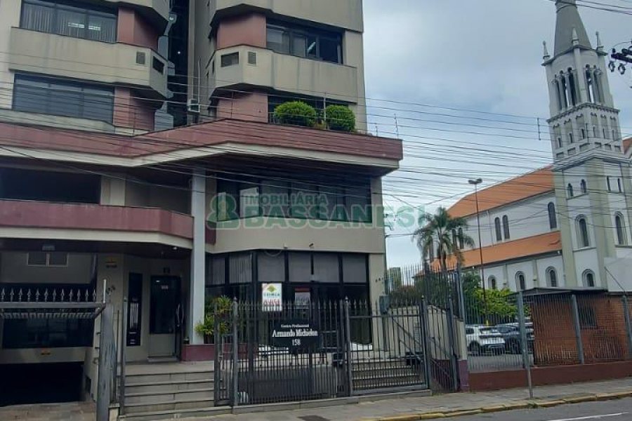 Sala com 59m², no bairro Lourdes em Caxias do Sul para Alugar