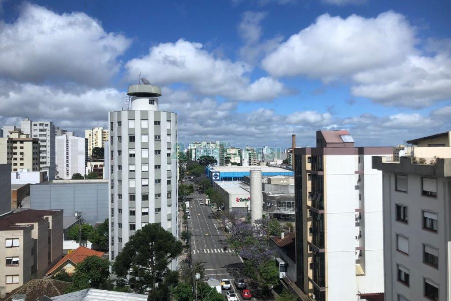 Apartamento com 272m², 3 dormitórios, 2 vagas, no bairro Centro em Caxias do Sul para Comprar