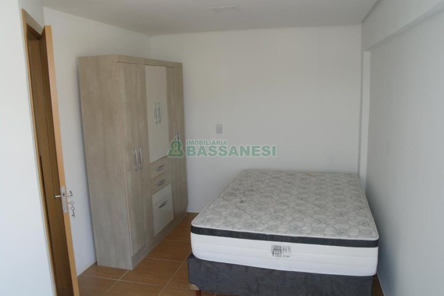 Apto Mobiliado com 33m², 1 dormitório, 1 vaga, no bairro Presidente Vargas em Caxias do Sul para Alugar ou Comprar