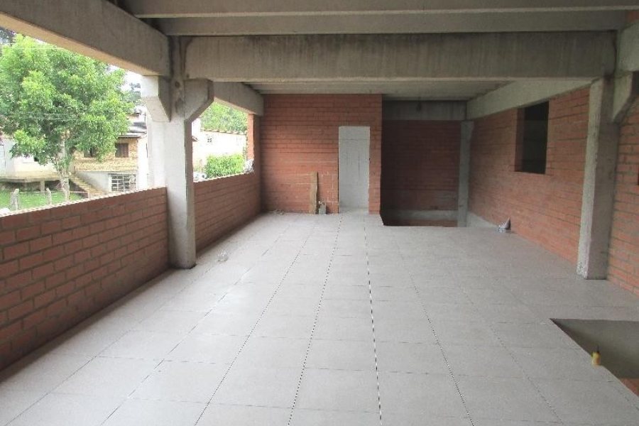 Pavilhão com 1563m², no bairro Nossa Senhora da Saúde em Caxias do Sul para Alugar