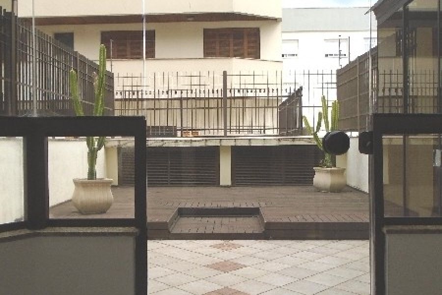 Apto Mobiliado com 250m², 3 dormitórios, 2 vagas, no bairro São Pelegrino em Caxias do Sul para Comprar