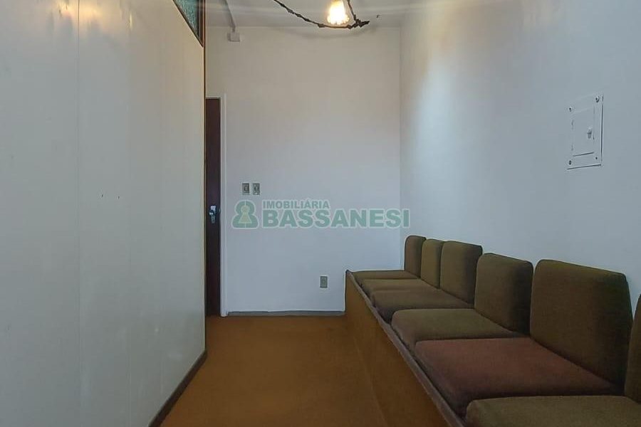 Sala com 38m², no bairro São Pelegrino em Caxias do Sul para Alugar