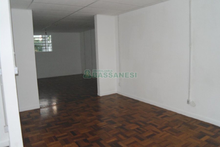 Loja com 87m², no bairro São Pelegrino em Caxias do Sul para Alugar