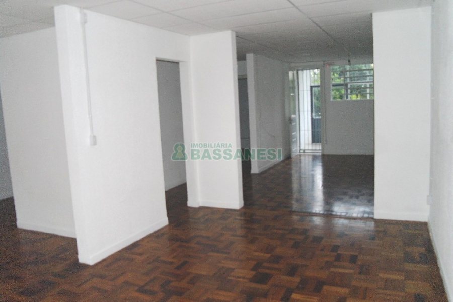 Loja com 87m², no bairro São Pelegrino em Caxias do Sul para Alugar