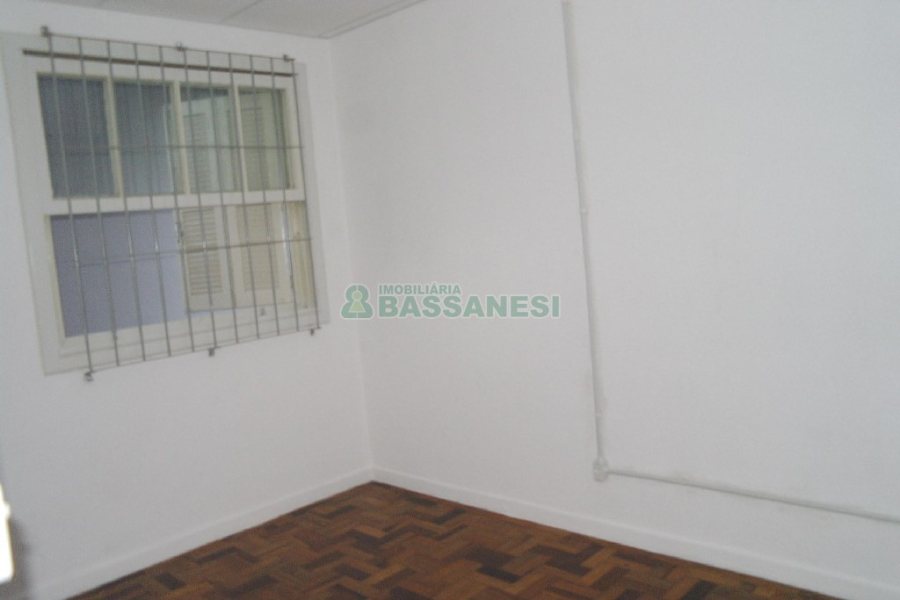 Loja com 87m², no bairro São Pelegrino em Caxias do Sul para Alugar