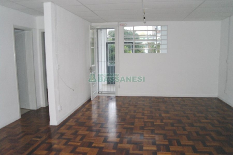 Loja com 87m², no bairro São Pelegrino em Caxias do Sul para Alugar