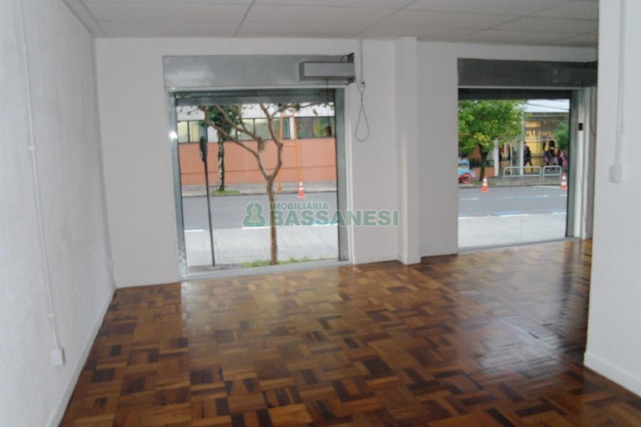Loja com 87m², no bairro São Pelegrino em Caxias do Sul para Alugar