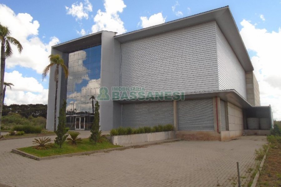 Pavilhão com 1534m², no bairro Forqueta em Caxias do Sul para Alugar