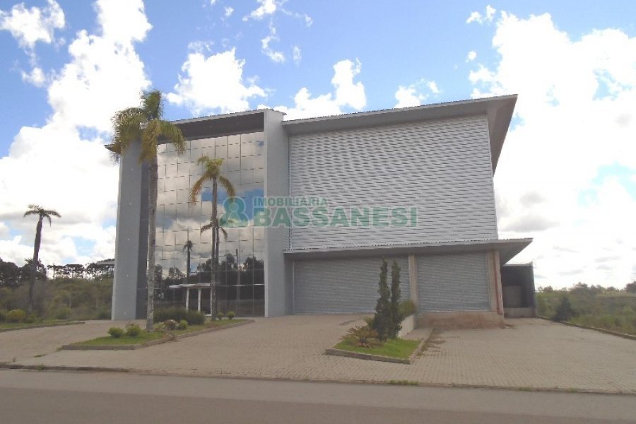 Pavilhão com 1534m², no bairro Forqueta em Caxias do Sul para Alugar