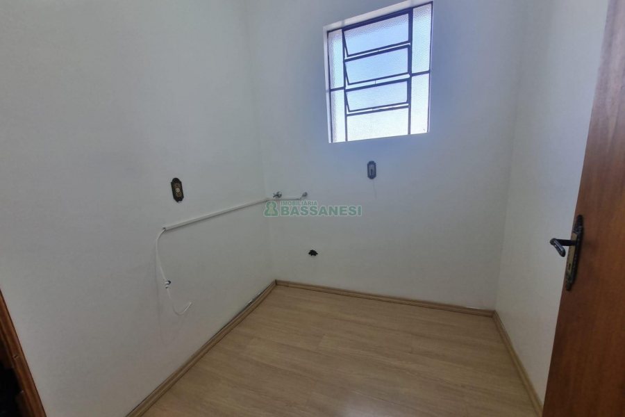 Sala com 50m², no bairro Centro em Caxias do Sul para Alugar