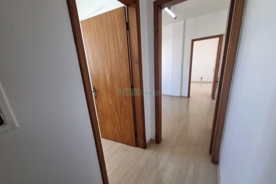 Sala com 50m², no bairro Centro em Caxias do Sul para Alugar