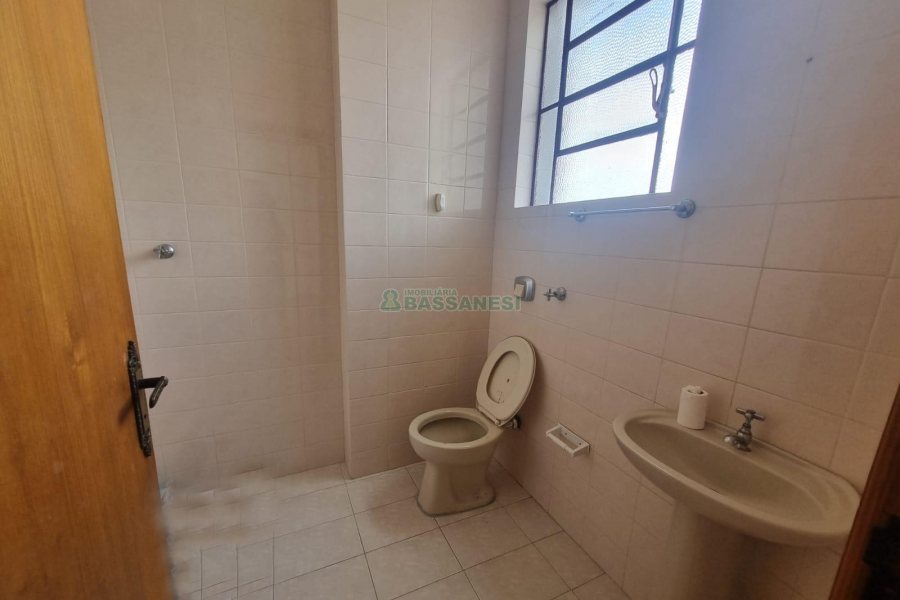 Sala com 50m², no bairro Centro em Caxias do Sul para Alugar