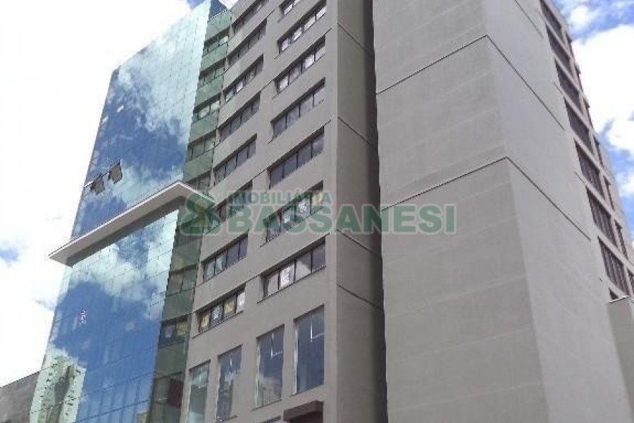 Sala com 45m², no bairro Pio X em Caxias do Sul para Comprar