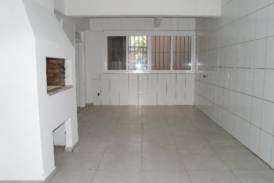 Loja com 259m², no bairro Marechal Floriano em Caxias do Sul para Alugar