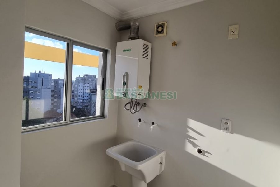Apartamento com 94m², 3 dormitórios, 1 vaga, no bairro Rio Branco em Caxias do Sul para Comprar