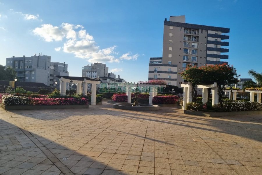 Apartamento com 94m², 3 dormitórios, 1 vaga, no bairro Rio Branco em Caxias do Sul para Comprar
