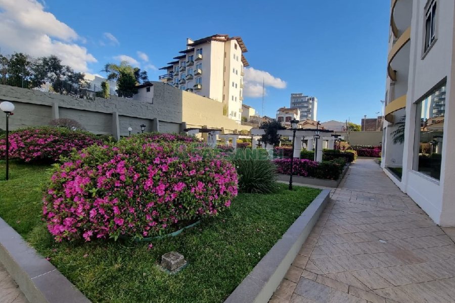 Apartamento com 94m², 3 dormitórios, 1 vaga, no bairro Rio Branco em Caxias do Sul para Comprar