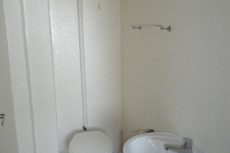 Apartamento, 2 dormitórios, 1 vaga, no bairro Madureira em Caxias do Sul para Alugar