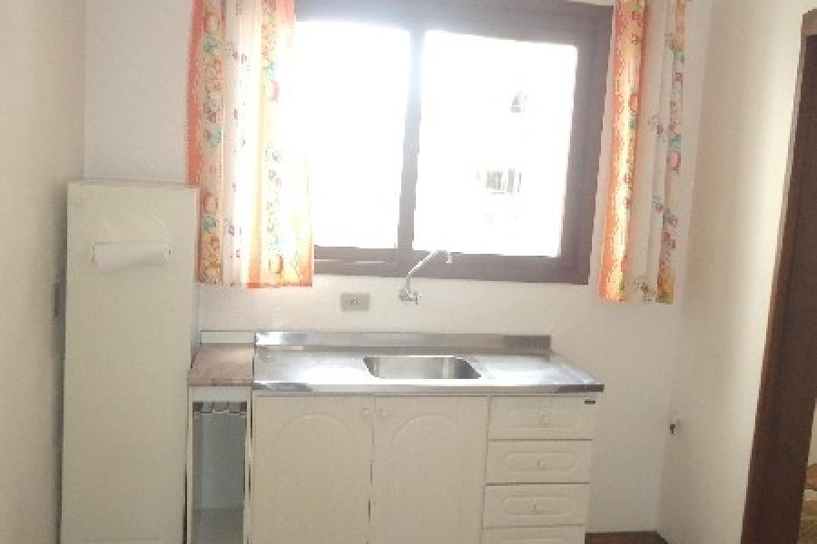 Apartamento, 2 dormitórios, 1 vaga, no bairro Madureira em Caxias do Sul para Alugar