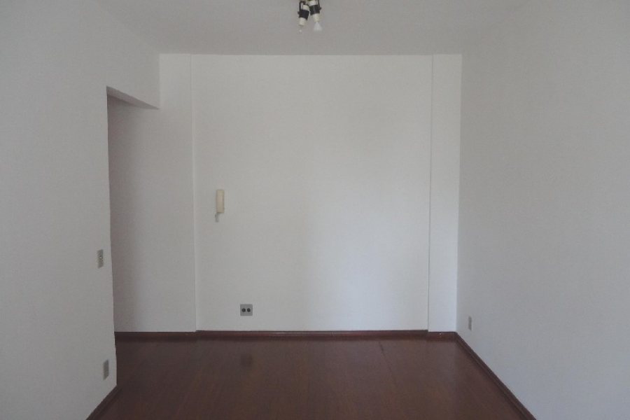 Apartamento, 2 dormitórios, 1 vaga, no bairro Madureira em Caxias do Sul para Alugar
