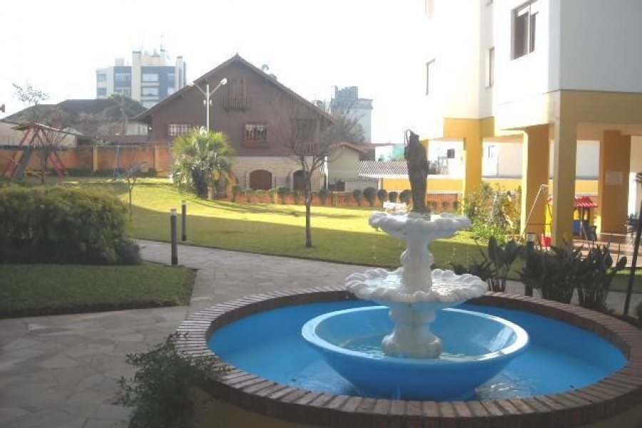 Apartamento, 2 dormitórios, 1 vaga, no bairro Madureira em Caxias do Sul para Alugar