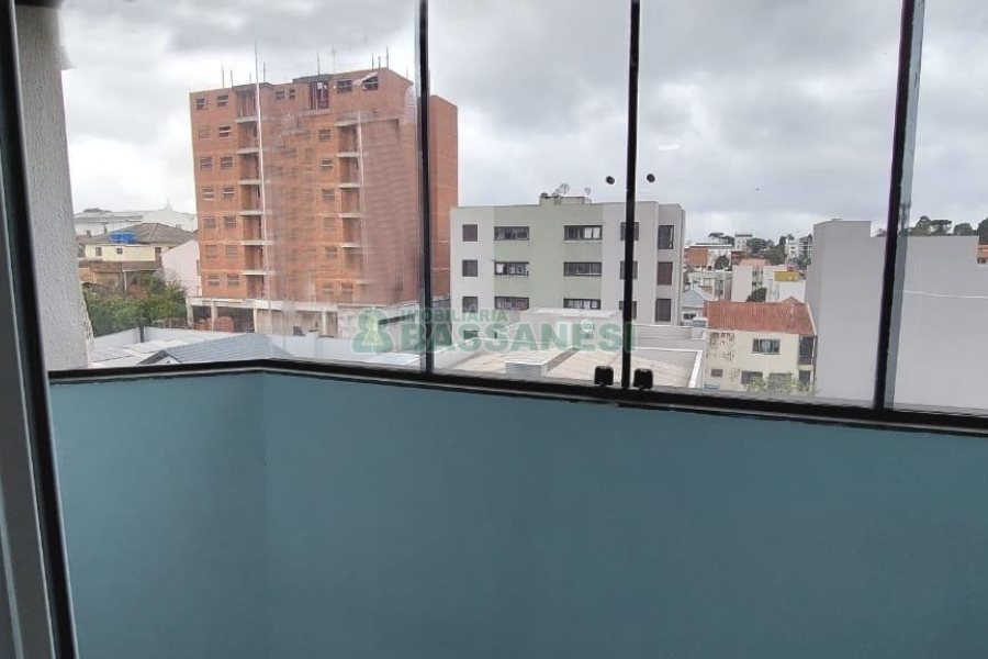 Kitinete Mobiliado com 30m², 1 dormitório, no bairro Sagrada Família em Caxias do Sul para Alugar