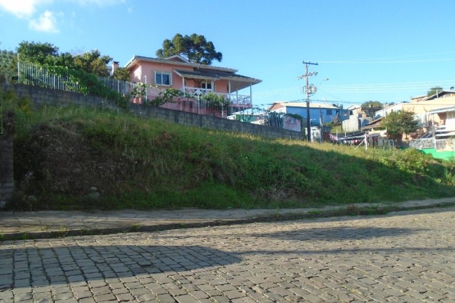 Terreno com 357m², no bairro Fatima em Caxias do Sul para Alugar