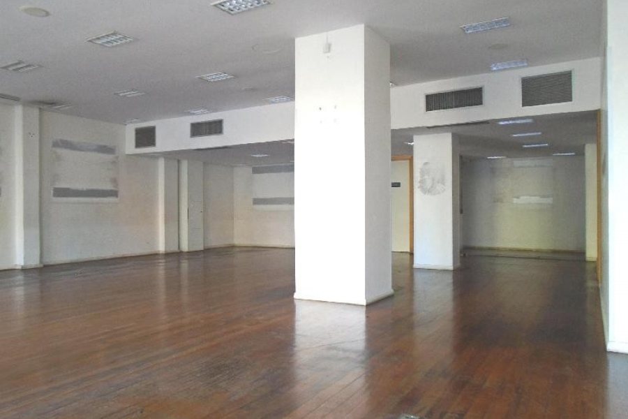 Loja com 200m², no bairro Centro em Caxias do Sul para Alugar