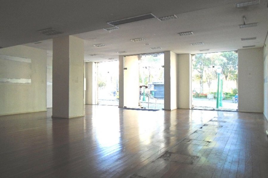 Loja com 200m², no bairro Centro em Caxias do Sul para Alugar