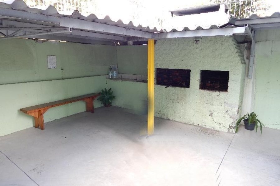Apartamento com 59m², 2 dormitórios, no bairro Lourdes em Caxias do Sul para Comprar