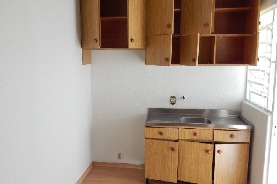 Apartamento com 59m², 2 dormitórios, no bairro Lourdes em Caxias do Sul para Comprar