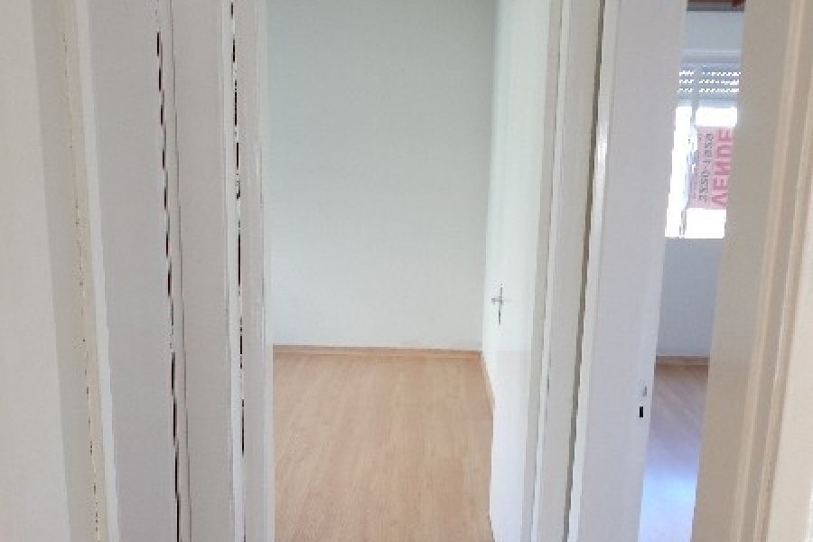 Apartamento com 59m², 2 dormitórios, no bairro Lourdes em Caxias do Sul para Comprar