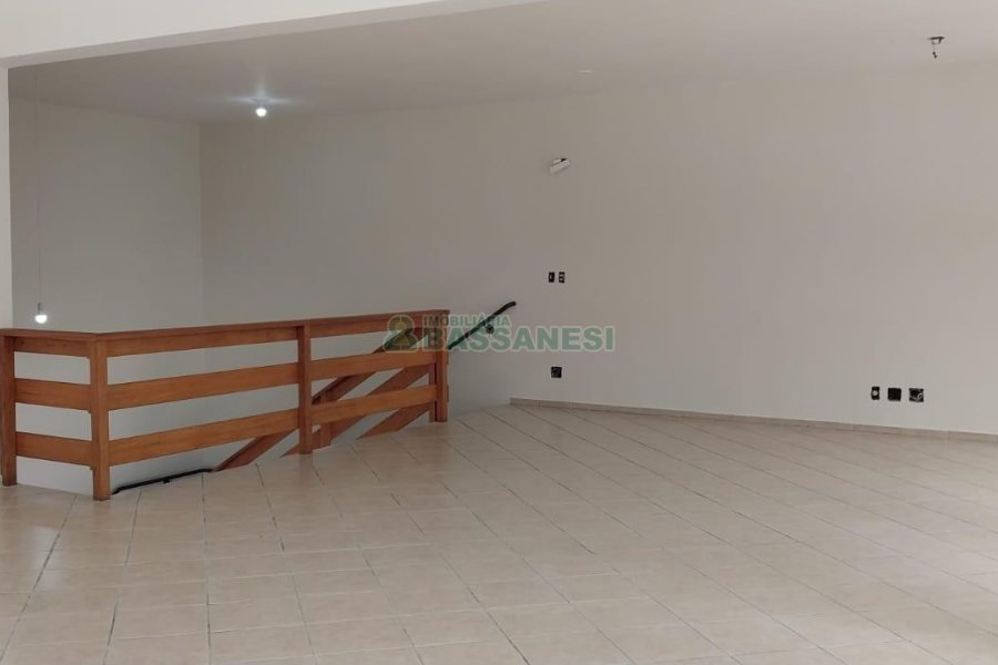 Loja com 177m², no bairro Centro em Caxias do Sul para Alugar
