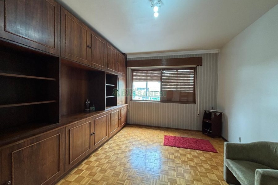 Loja com 980m², 6 vagas, no bairro Centro em Caxias do Sul para Alugar