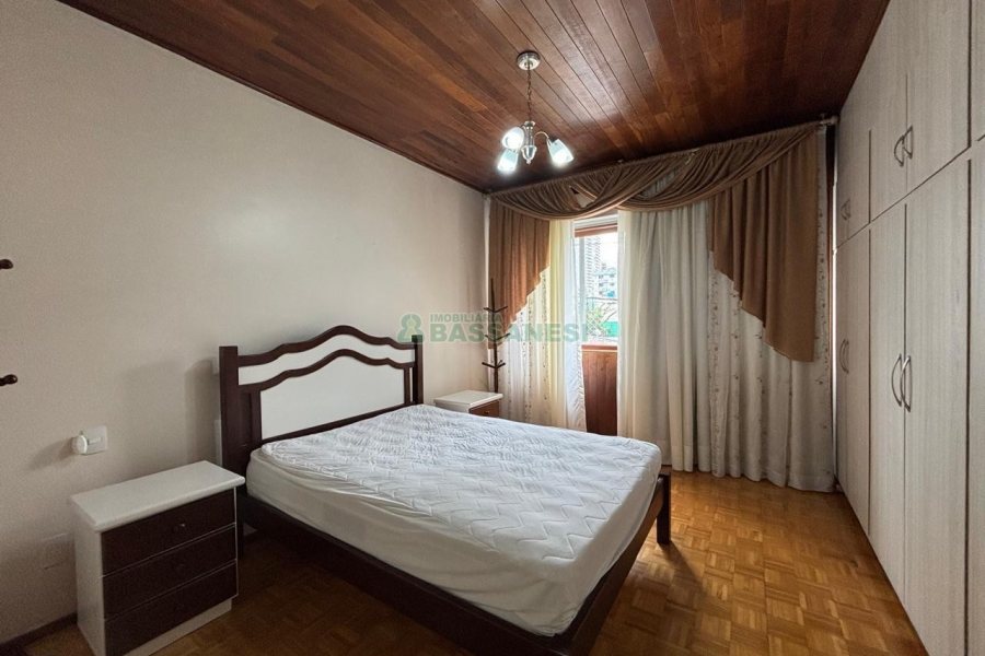 Loja com 980m², 6 vagas, no bairro Centro em Caxias do Sul para Alugar