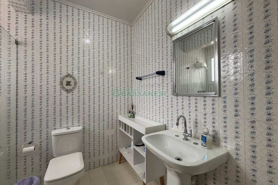 Loja com 980m², 6 vagas, no bairro Centro em Caxias do Sul para Alugar